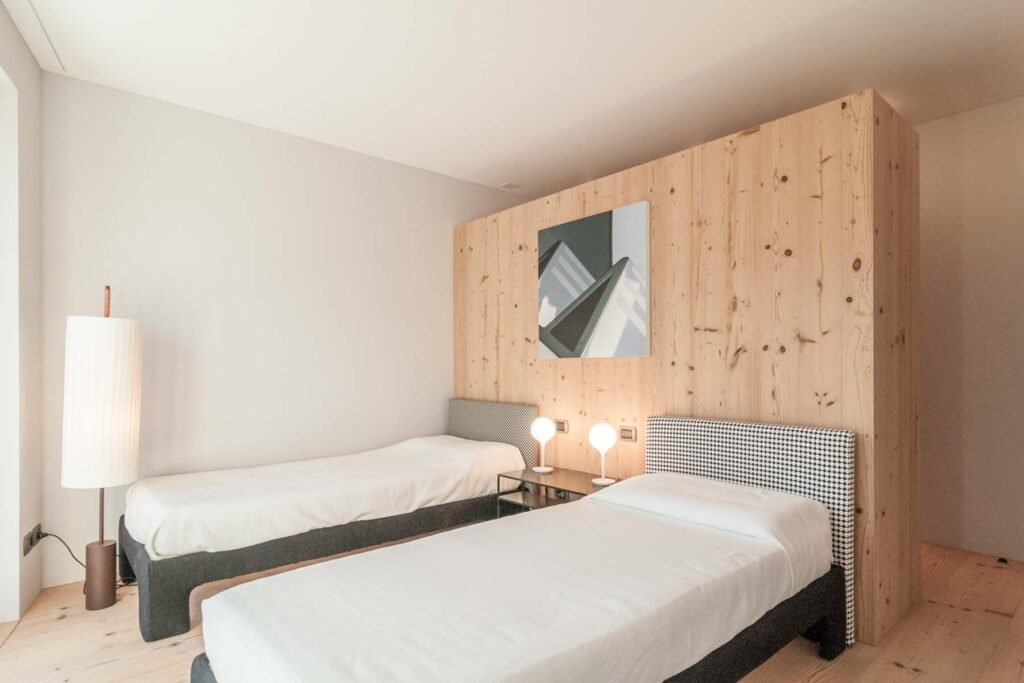 Chesa Musi II — chalet gallery