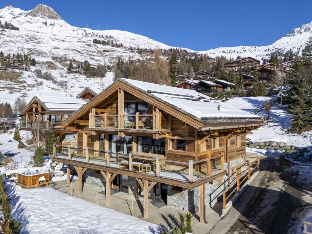 Chalet Kitsilano — chalet gallery