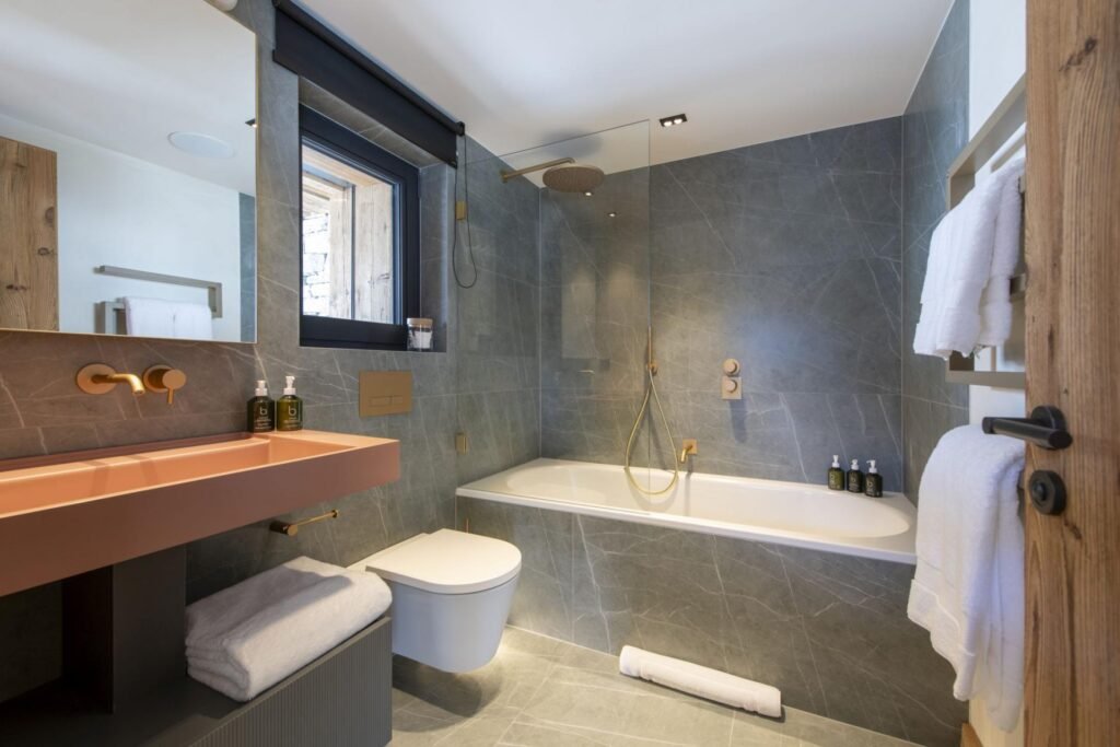Chalet Kitsilano — chalet gallery