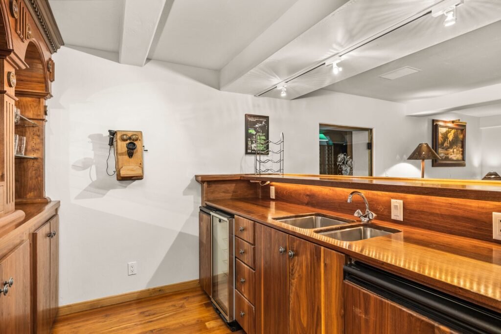101 Park Avenue — chalet gallery