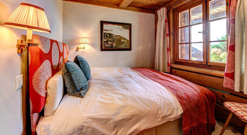 Les Quatre Feuilles — chalet gallery