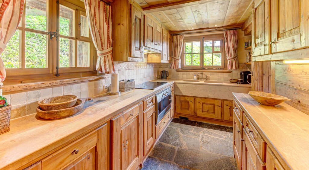 Les Quatre Feuilles — chalet gallery