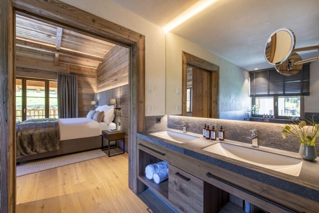 Chalech L — chalet gallery