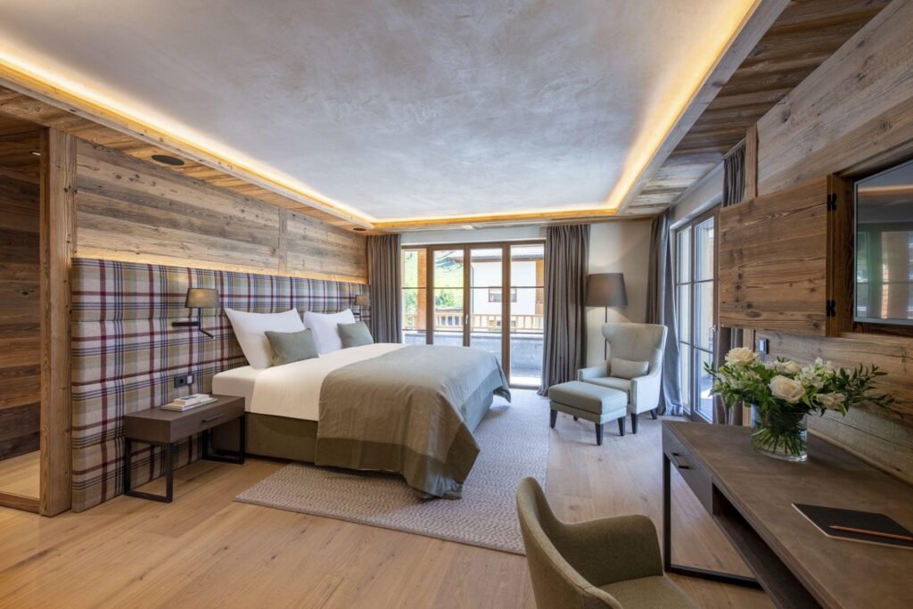 Chalech L — chalet gallery