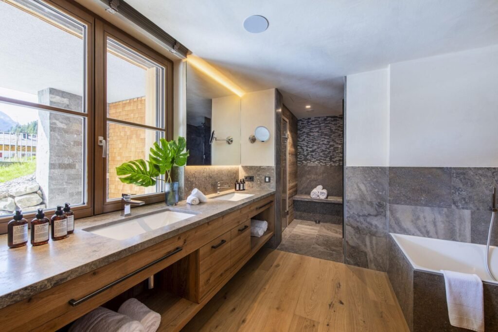 Chalech L — chalet gallery