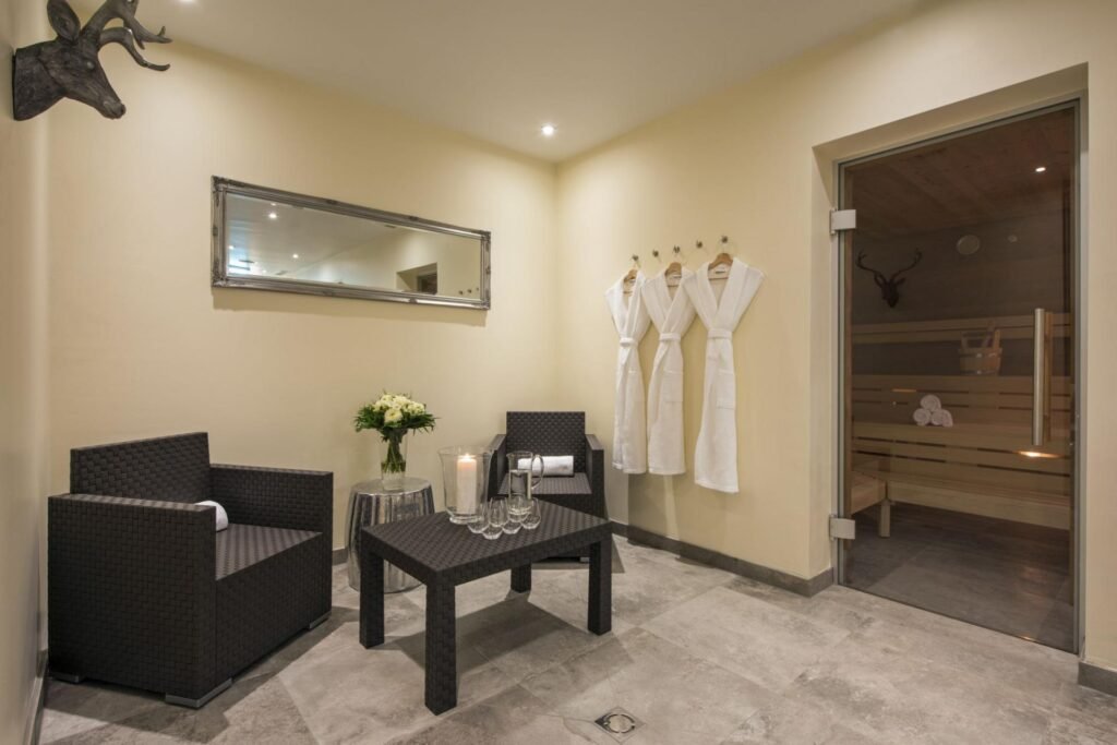 Chalet Eden Rock — chalet gallery