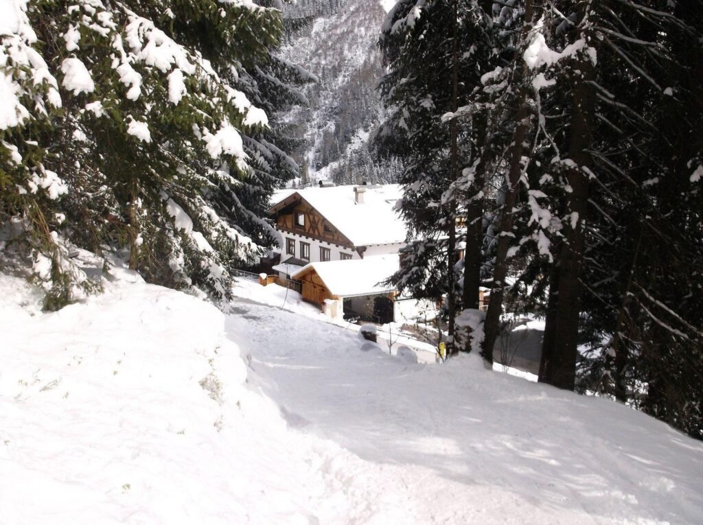 Chalet Narnia — chalet gallery