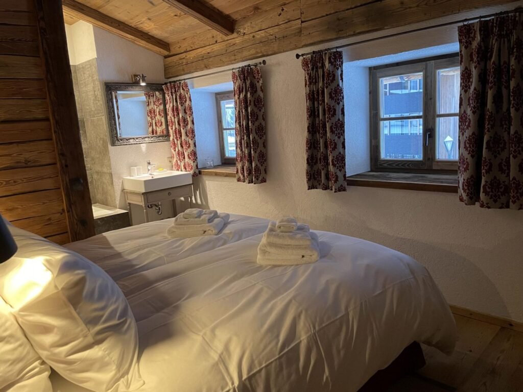 Chalet Tschoder — chalet gallery
