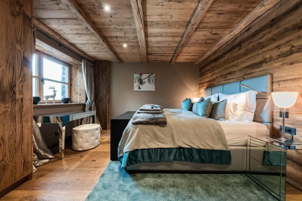 Chalet ÜberHaus — chalet gallery