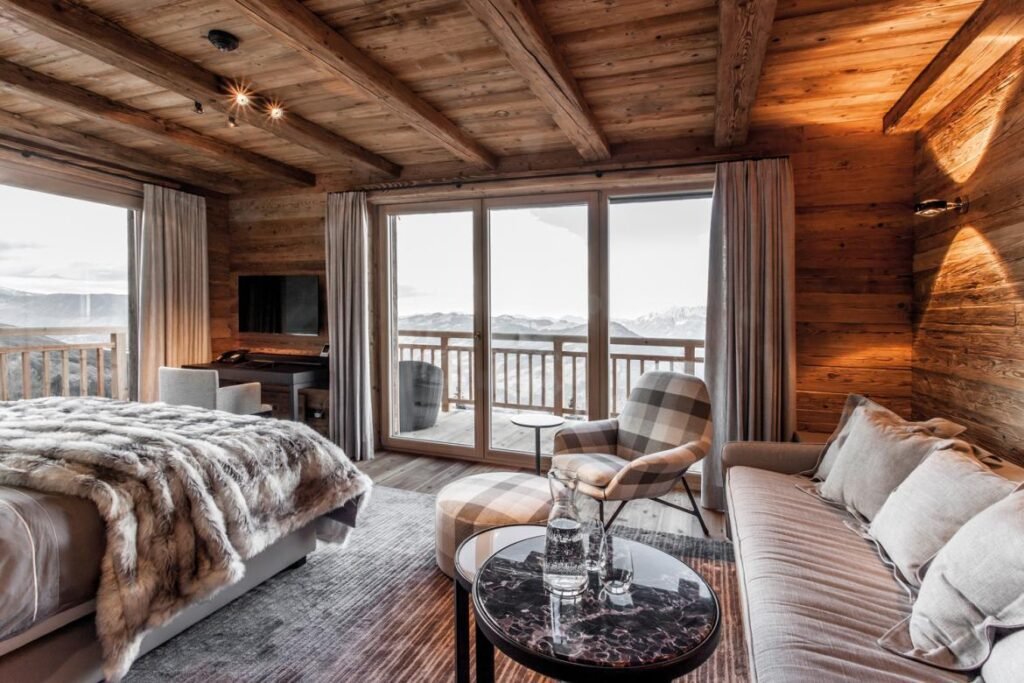 Hahnenkamm Lodge — chalet gallery