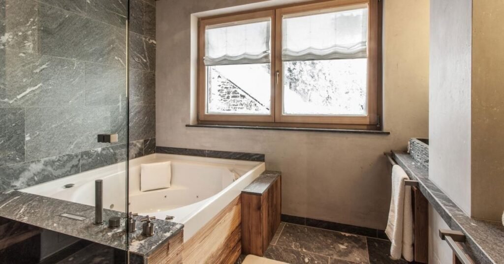 Hahnenkamm Lodge — chalet gallery