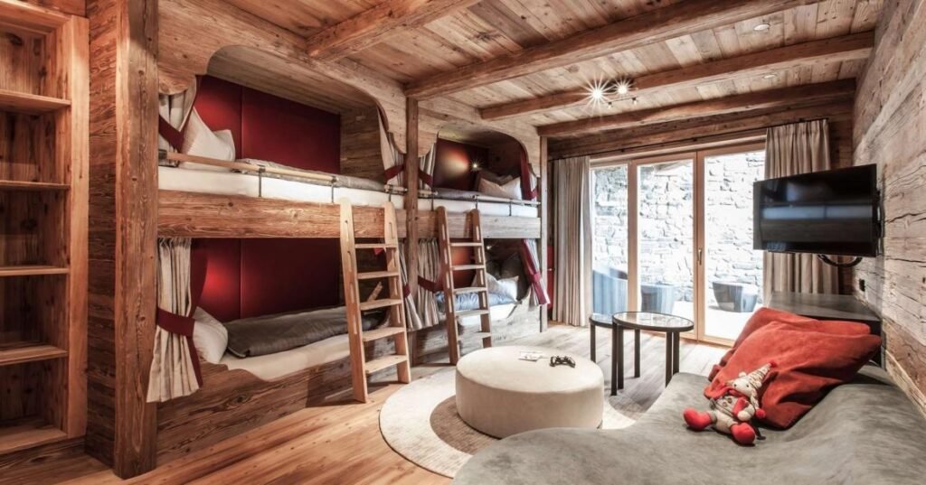 Hahnenkamm Lodge — chalet gallery
