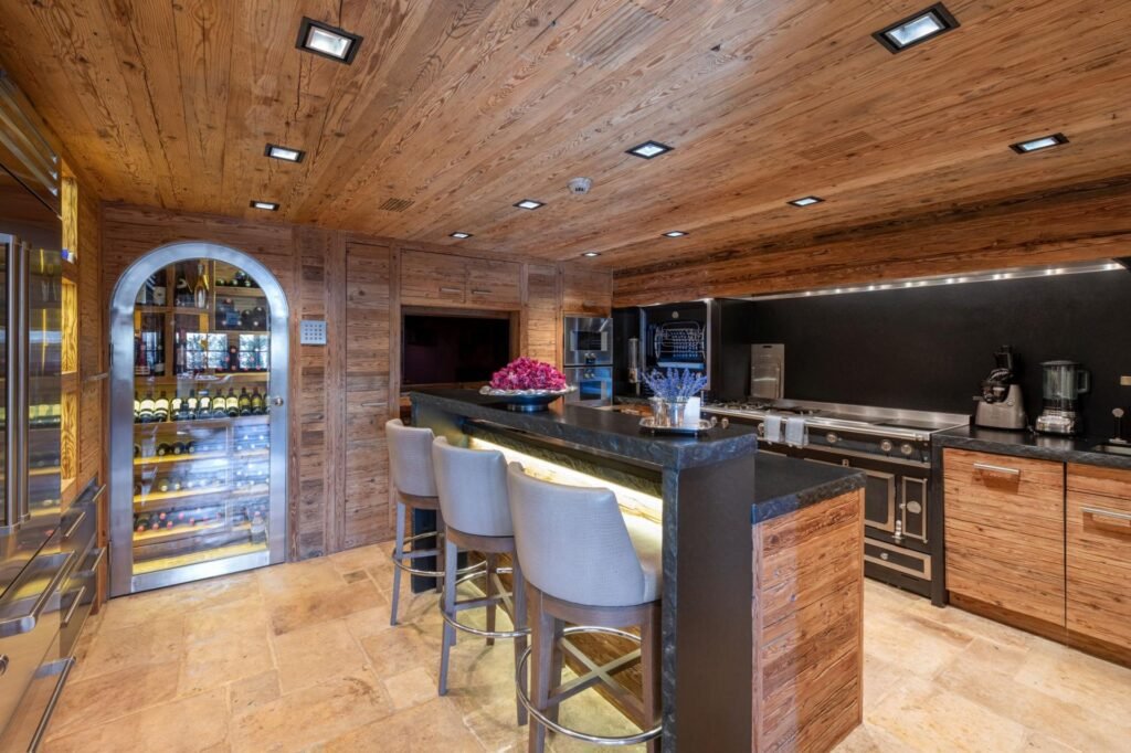 Chalet Makini — chalet gallery