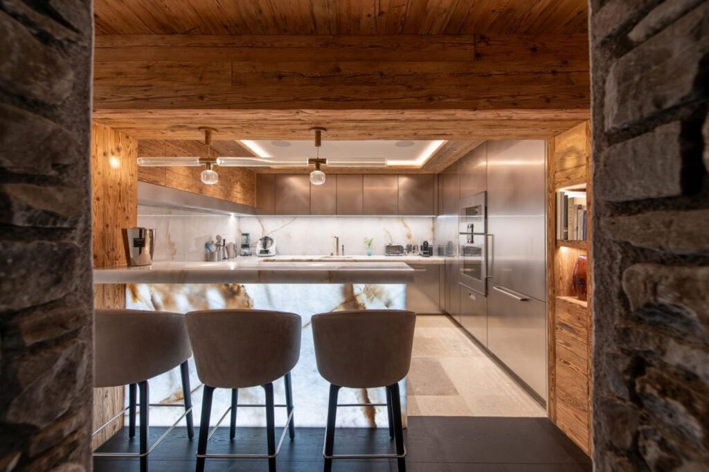 Chalet Makini — chalet gallery