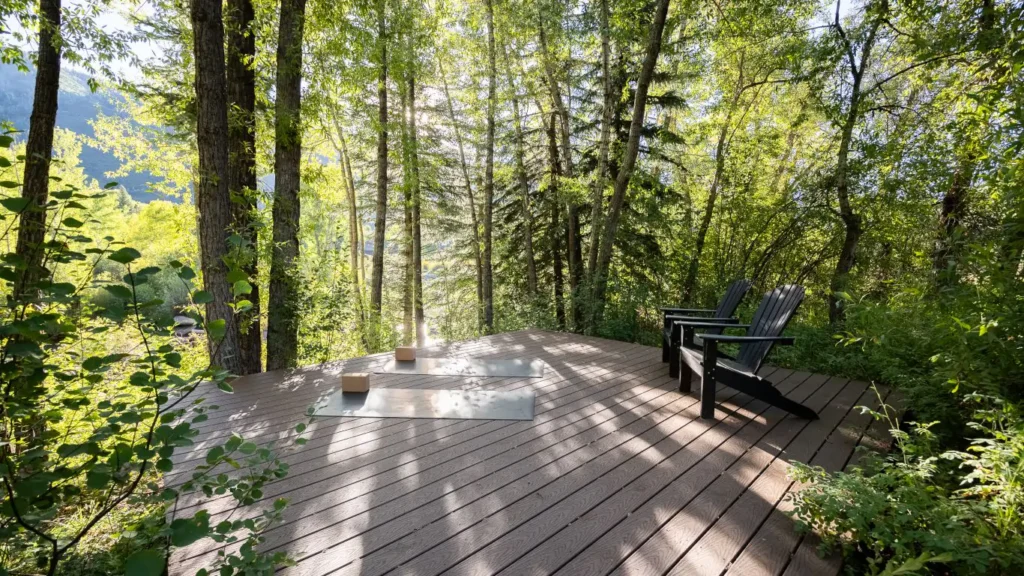 Riverbend House — chalet gallery