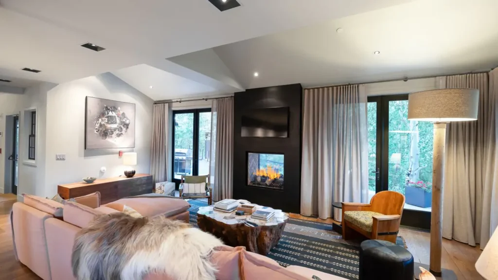 Riverbend House — chalet gallery