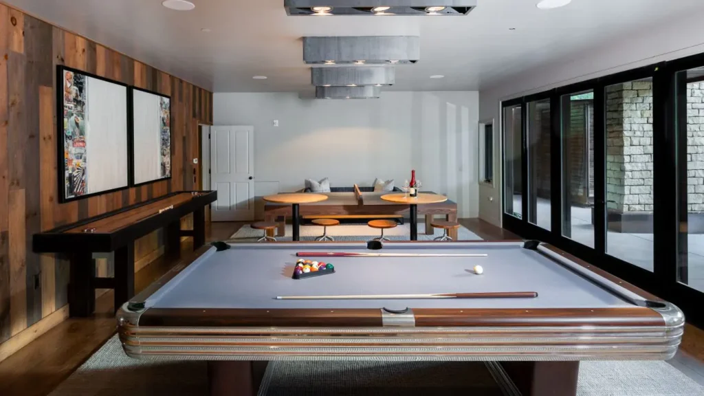 Riverbend House — chalet gallery