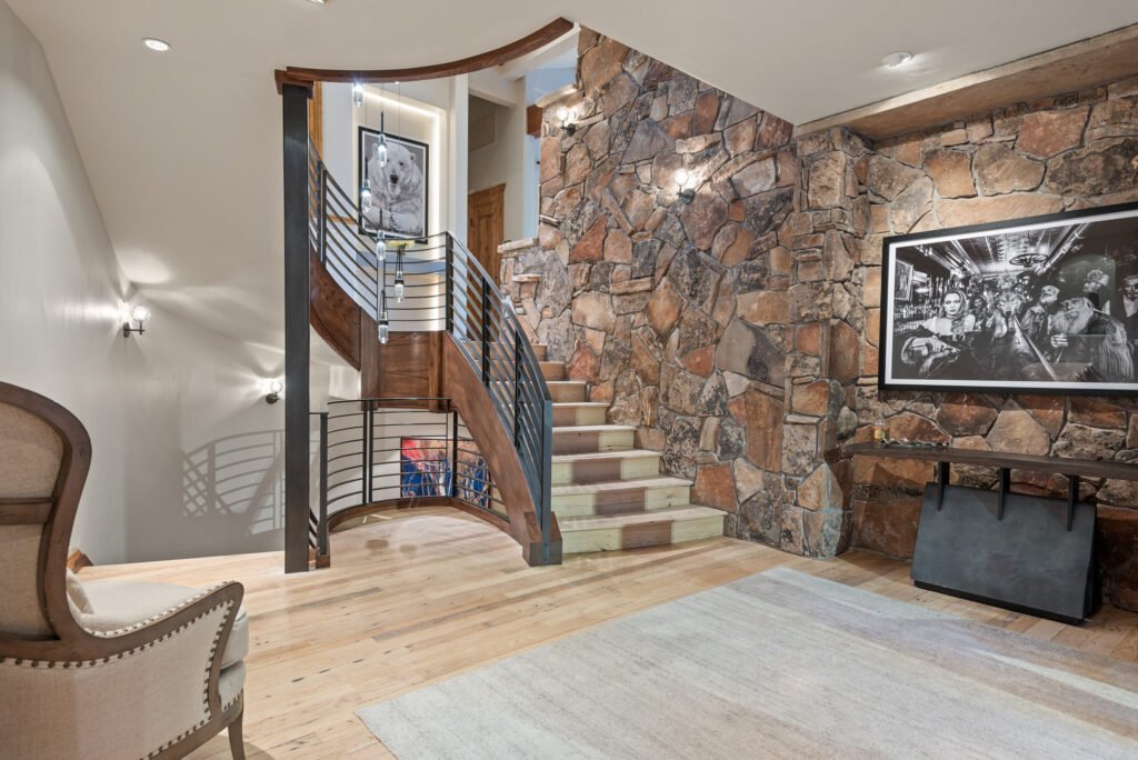 Silver Creek Lodge — chalet gallery
