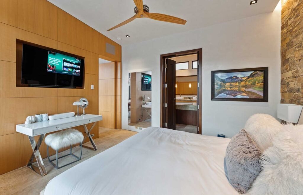 Silver King — chalet gallery